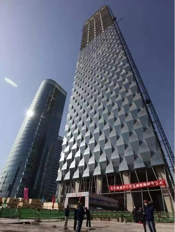 BIM technology assists in topping out the ultra-high steel structure of Beijing Greenland Center