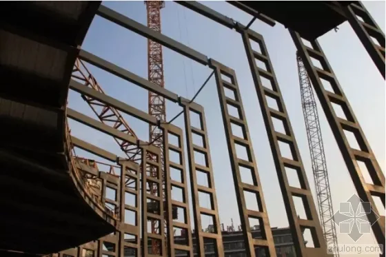 How was the Wuhan Wanda runway built using BIM 'Red Lantern'