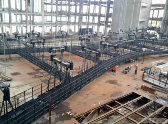 How was the Wuhan Wanda runway built using BIM 'Red Lantern'