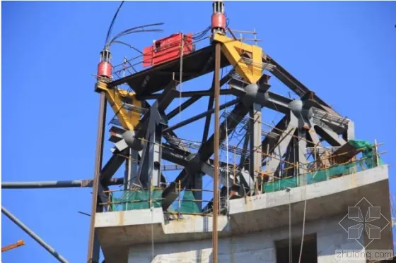How was the Wuhan Wanda runway built using BIM 'Red Lantern'