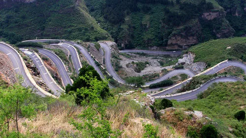 BIM technology promotes the construction of mountainous highways