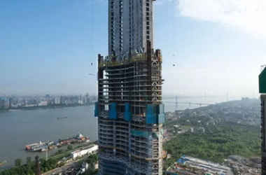 Wuhan Greenland Center's Main Structure Surpasses 300-Meter Milestone-BIM WORLD