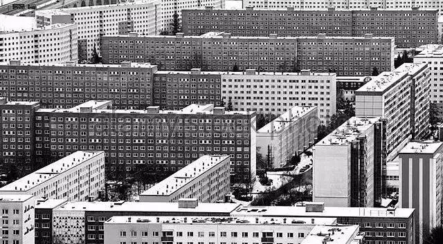 Rapid industrialized housing construction in Tashkent