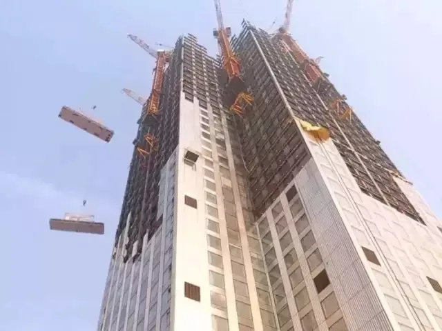 Prefabricated | Superb Chinese speed, 57 story skyscraper completed in 19 days! Shocking the world!