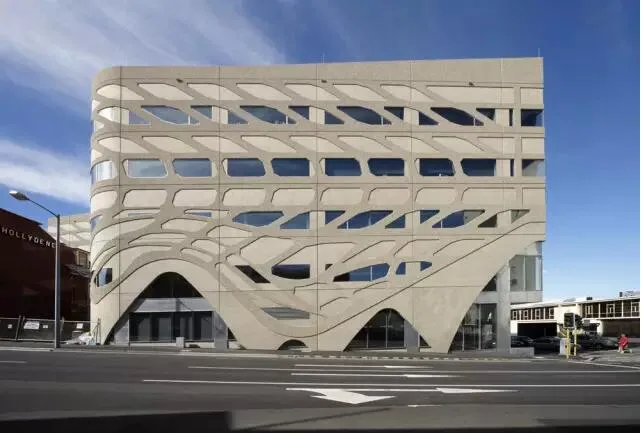 Prefabricated | Another Look at the University of Tasmania School of Medicine