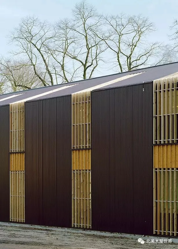 Prefabricated | Berlin Barn: A Low Cost Wooden Structure Building with Superb Tone