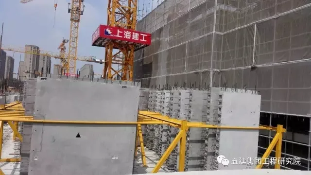 Prefabricated | Case | Prefabrication rate of 45% sandwich insulation prefabricated residential construction started hoisting - Shanghai Baoshan Gu Village N12-1101 Unit 06-01 plot project