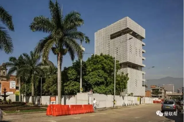 Prefabricated | How to Design 'Breathable Buildings': A Sustainable Case Study - EDU Headquarters in Colombia