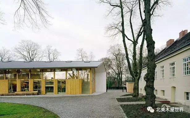 Prefabricated | Berlin Barn: A Low Cost Wooden Structure Building with Superb Tone