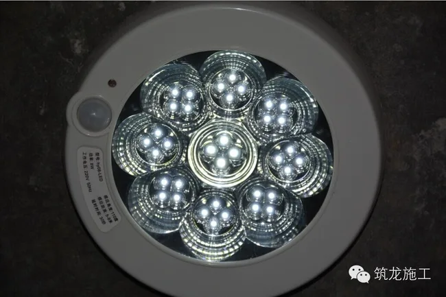 Touch LED energy-saving lamp