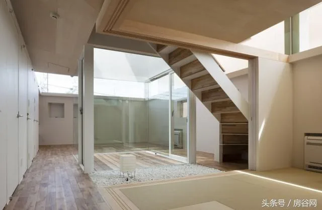 Prefabricated | If it is prefabricated, only Japanese prefabricated buildings are accepted