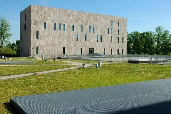 Prefabricated | Germany: Prefabricated buildings should also judge people based on their appearance