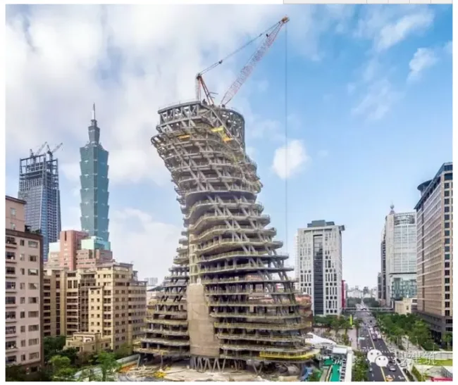 Prefabricated | Green Building | This is the real residential building! A tree inhabited by people