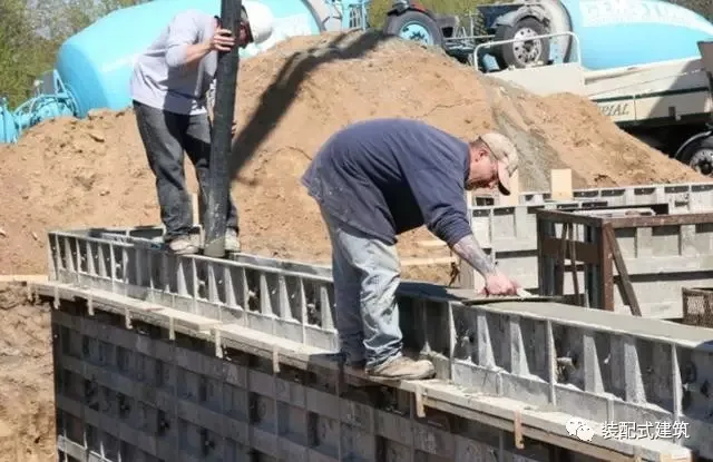 Prefabricated | Building wooden houses in rural areas of the United States with first-class insulation and seismic resistance rods. How much salary can this technology earn in China?
