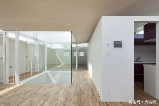 Prefabricated | If it is prefabricated, only Japanese prefabricated buildings are accepted