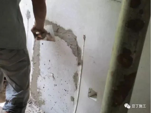 Insufficient concrete pouring at node areas