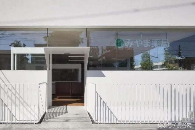 Prefabricated | If it is prefabricated, only Japanese prefabricated buildings are accepted