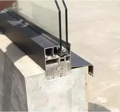 Prefabricated | Construction | A Brief Discussion on PC Embedded Windows