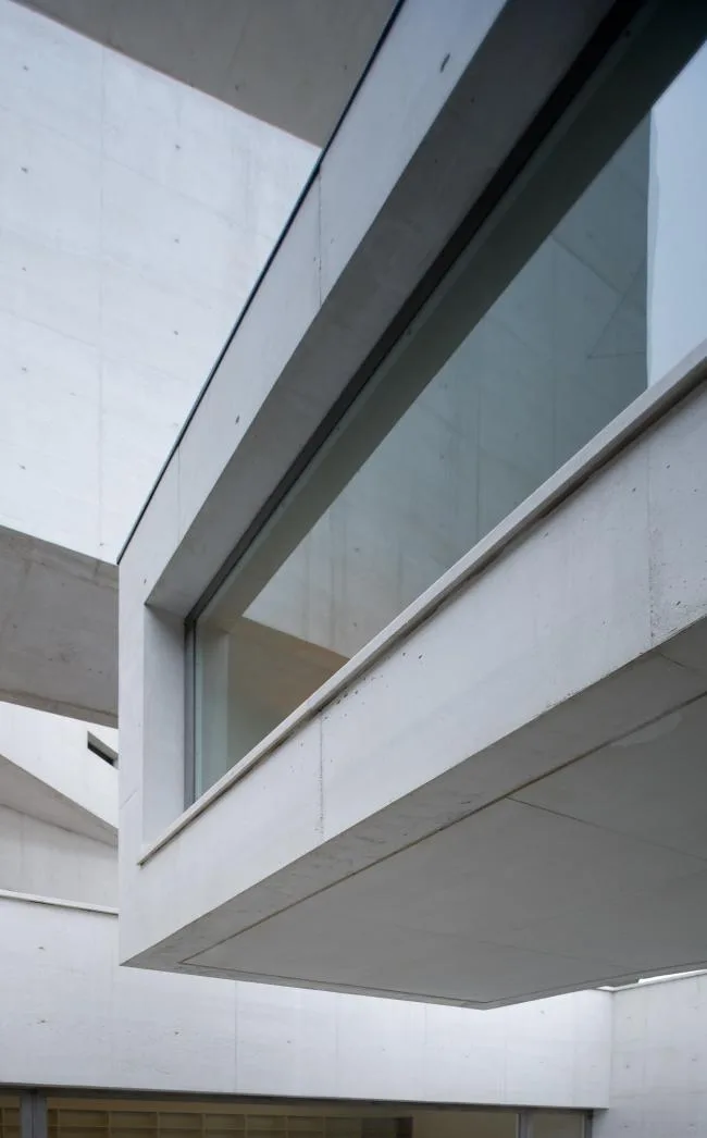 BIM Architecture | Layered Interwoven Finger Slopes, Pursuing Variations in a Regular Order/Alvaro Siza Architects