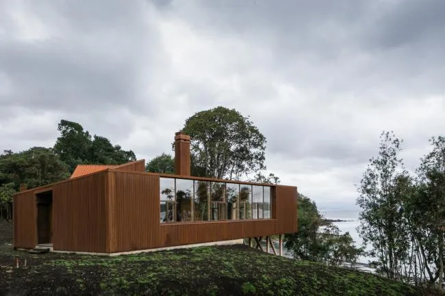 BIM Architecture | Lightly touching the lake, standing against the wind in the excluded exhibition hall/Aguilo+Pedraza
