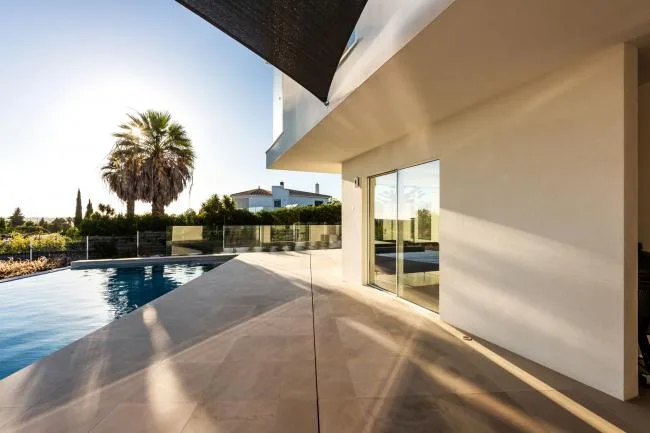 BIM Architecture | Natural Organic, Pure White Mediterranean Room/STUDIOARTE Architects