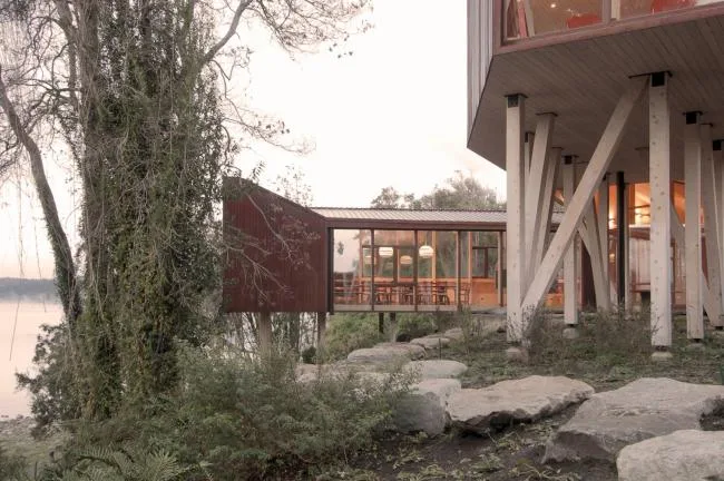 BIM Architecture | Lightly touching the lake, standing against the wind in the excluded exhibition hall/Aguilo+Pedraza