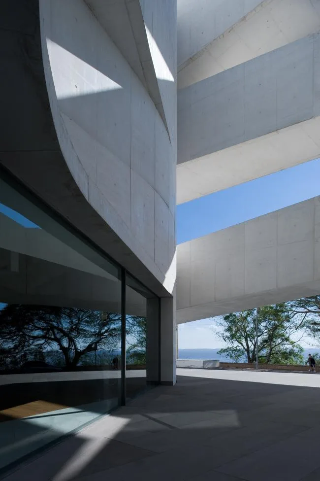 BIM Architecture | Layered Interwoven Finger Slopes, Pursuing Variations in a Regular Order/Alvaro Siza Architects
