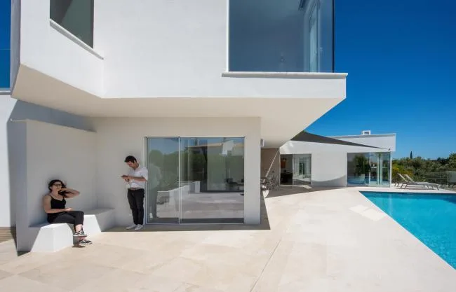 BIM Architecture | Natural Organic, Pure White Mediterranean Room/STUDIOARTE Architects