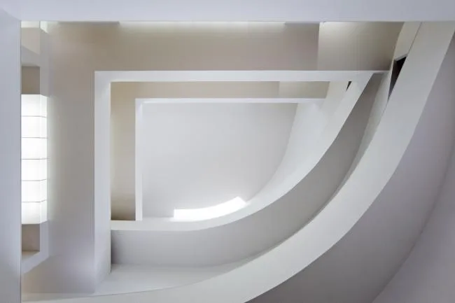 BIM Architecture | Layered Interwoven Finger Slopes, Pursuing Variations in a Regular Order/Alvaro Siza Architects
