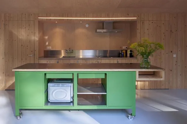 BIM Architecture | Dutch Jungle Vacation Home/Eek en Dekkers