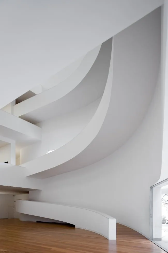BIM Architecture | Layered Interwoven Finger Slopes, Pursuing Variations in a Regular Order/Alvaro Siza Architects