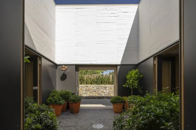 BIM Architecture | Cautious and Flexible: Caseres Stone Room/Tu ñó n Arquitectos