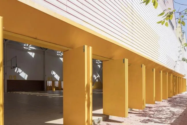 BIM Architecture | Yueyang County Third Middle School Wind and Rain Playground and Lecture Hall/SUP Simple Architecture Studio