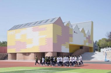 BIM Architecture: Wind and Rain Playground and Lecture Hall at Yueyang County Third Middle School by SUP Simple Architecture Studio-BIM WORLD