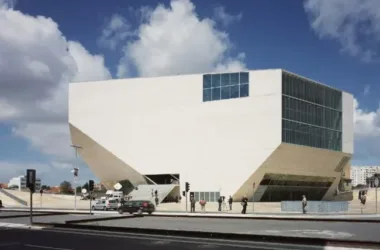 BIM Architecture: Porto Cultural Theatre by OMA Featuring Classic White Concrete Hollow Concert Hall-BIM WORLD