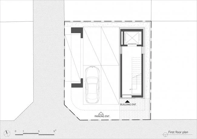 BIM architecture | Grand funnel made of red bricks: Room 3/1