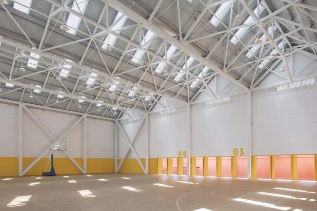 BIM Architecture | Yueyang County Third Middle School Wind and Rain Playground and Lecture Hall/SUP Simple Architecture Studio