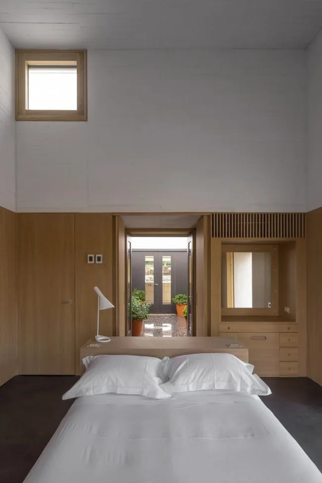 BIM Architecture | Cautious and Flexible: Caseres Stone Room/Tu ñó n Arquitectos