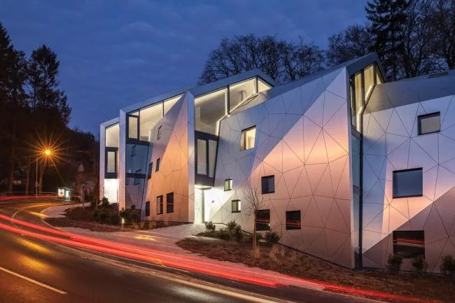 BIM Architecture | Dynamic Science Fiction, a gathering apartment deconstructed by geometry/METAFORM Architects