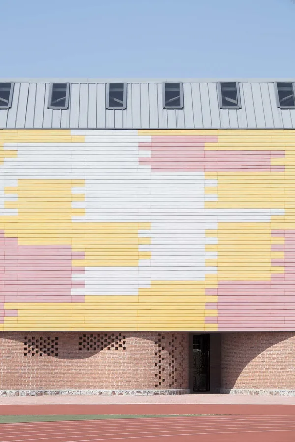 BIM Architecture | Yueyang County Third Middle School Wind and Rain Playground and Lecture Hall/SUP Simple Architecture Studio