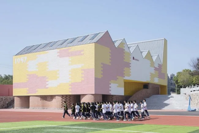 BIM Architecture | Yueyang County Third Middle School Wind and Rain Playground and Lecture Hall/SUP Simple Architecture Studio