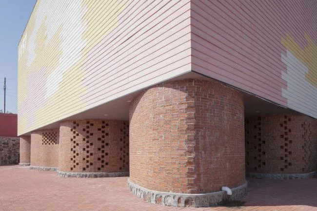 BIM Architecture | Yueyang County Third Middle School Wind and Rain Playground and Lecture Hall/SUP Simple Architecture Studio