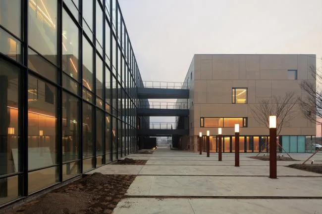 BIM Architecture | Sports Rich and Diverse Film Town: Poju Building/Lulu Studio of Korean Ming Film Company