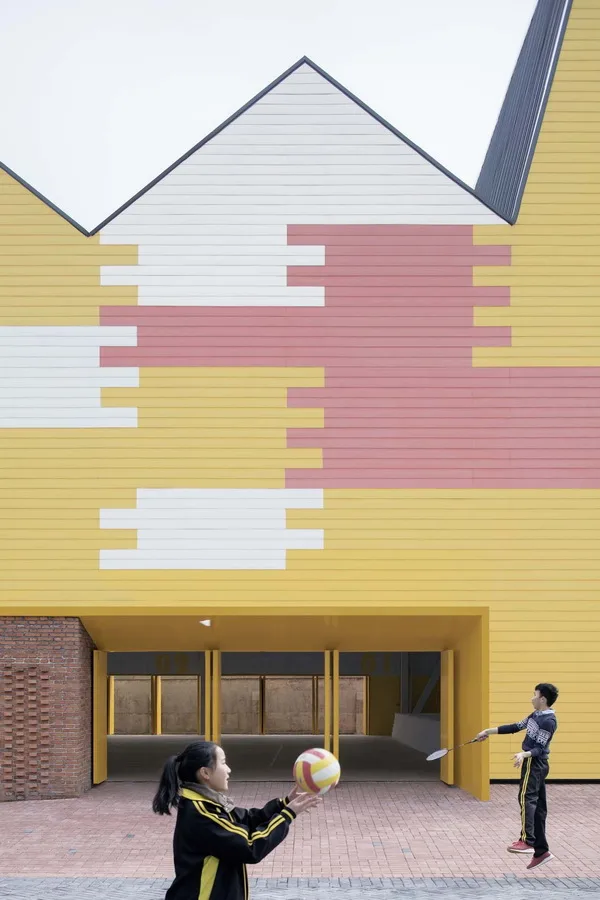 BIM Architecture | Yueyang County Third Middle School Wind and Rain Playground and Lecture Hall/SUP Simple Architecture Studio