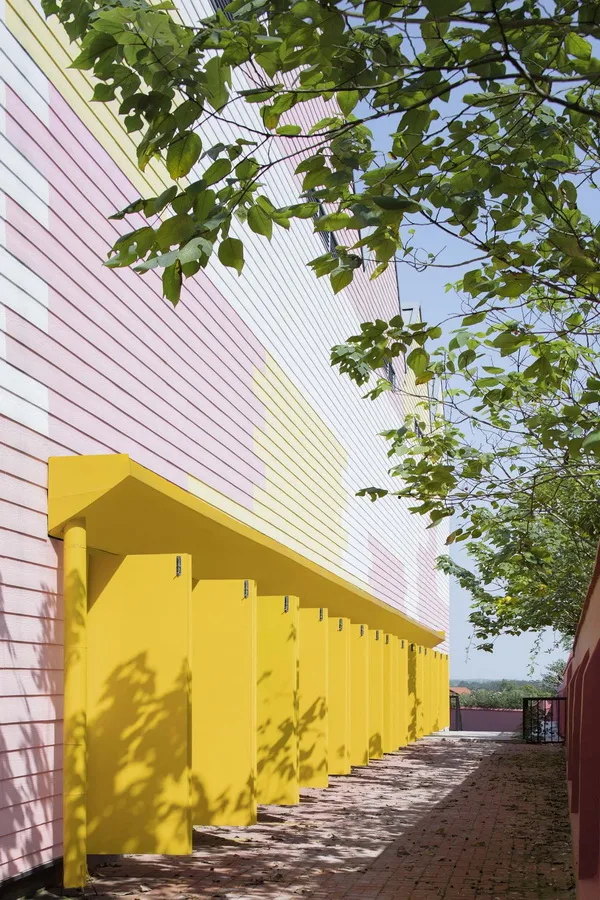BIM Architecture | Yueyang County Third Middle School Wind and Rain Playground and Lecture Hall/SUP Simple Architecture Studio