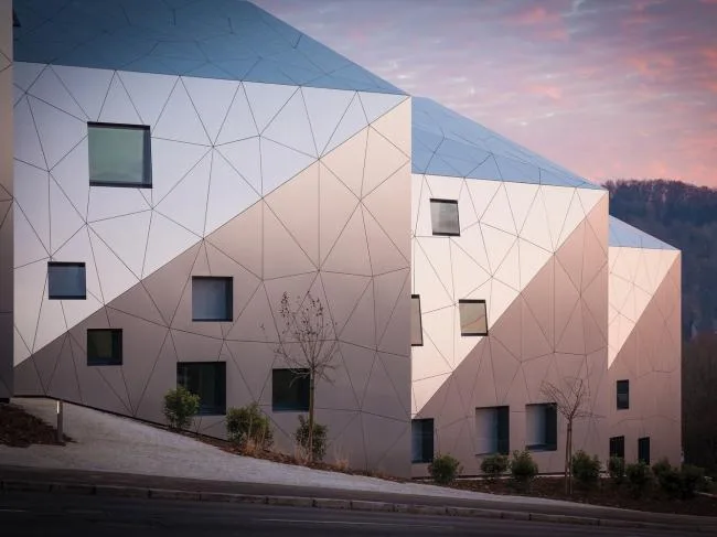 BIM Architecture | Dynamic Science Fiction, a gathering apartment deconstructed by geometry/METAFORM Architects