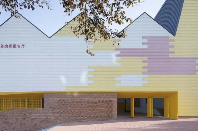 BIM Architecture | Yueyang County Third Middle School Wind and Rain Playground and Lecture Hall/SUP Simple Architecture Studio