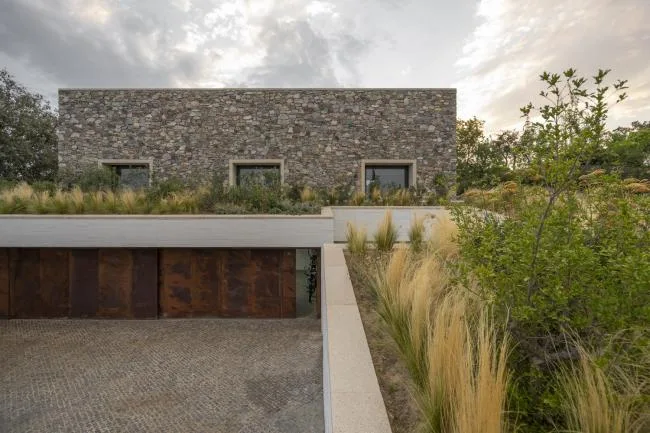 BIM Architecture | Cautious and Flexible: Caseres Stone Room/Tu ñó n Arquitectos