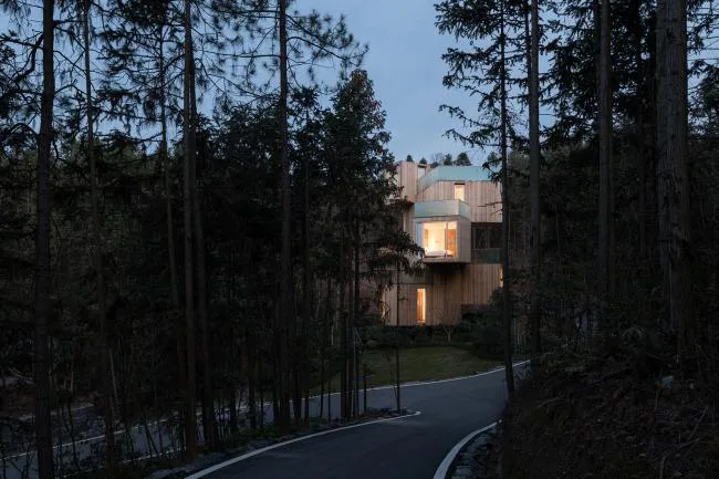 BIM Architecture | Natural Infiltration, Enjoying Unique * * * Experience - Qiyunshan Tree House/Bengo Studio