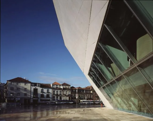 BIM Architecture | Classic White Concrete Hollow Concert Hall: Porto Cultural Theatre/OMA